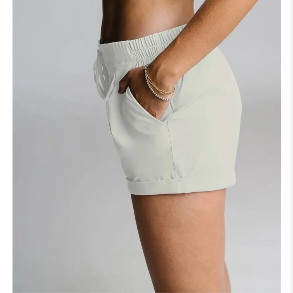 ZYIA White Summer Shorts - Picture 4 of 5